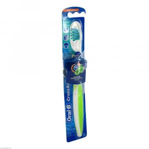 Oral B Cross Action 35 Mittel Zahnbuerste